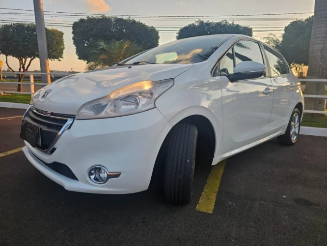 PEUGEOT 208 1.5 4P FLEX ACTIVE PACK, Foto 2