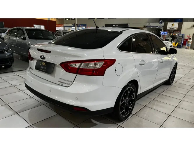 FORD Focus Sedan 2.0 16V 4P FLEX TITANIUM PLUS POWERSHIFT AUTOMTICO, Foto 4