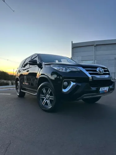 TOYOTA Hilux SW4 2.7 16V 4P FLEX SR 7 LUGARES AUTOMTICO, Foto 1