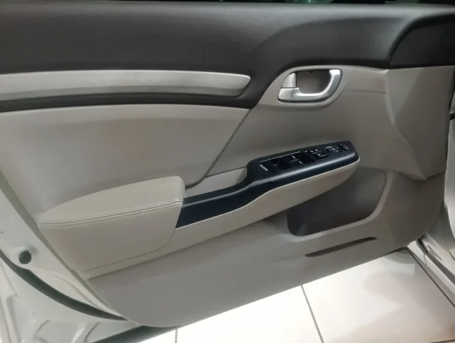 HONDA Civic 1.8 16V 4P FLEX EXS AUTOM�TICO, Foto 8