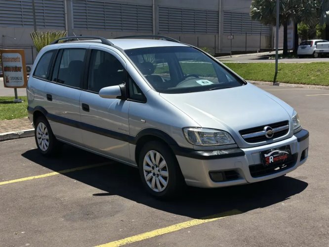 CHEVROLET Zafira 2.0 4P FLEX EXPRESSION 7 LUGARES AUTOM�TICO, Foto 6