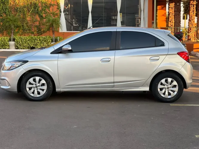 CHEVROLET Onix Hatch 1.0 4P FLEX JOY, Foto 3