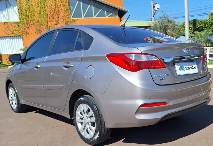 HYUNDAI HB 20 Sedan 1.6 16V 4P FLEX COMFORT PLUS, Foto 4