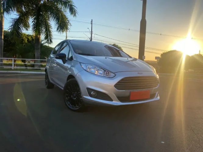 FORD Fiesta Hatch 1.6 16V 4P TITANIUM FLEX, Foto 3