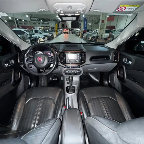 FIAT Toro 2.4 16V 4P MULTIAIR FLEX VOLCANO AUTOM�TICO, Foto 4