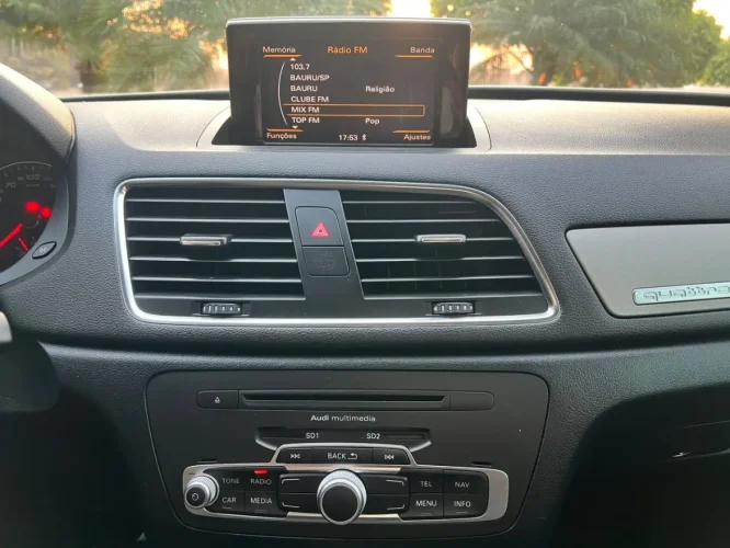 AUDI Q3 2.0 4P TFSI AMBIENTE QUATTRO S-TRONIC AUTOM�TICO, Foto 10