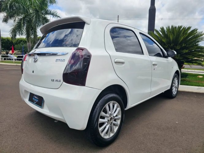 TOYOTA Etios Hatch 1.5 16V 4P FLEX XLS, Foto 4