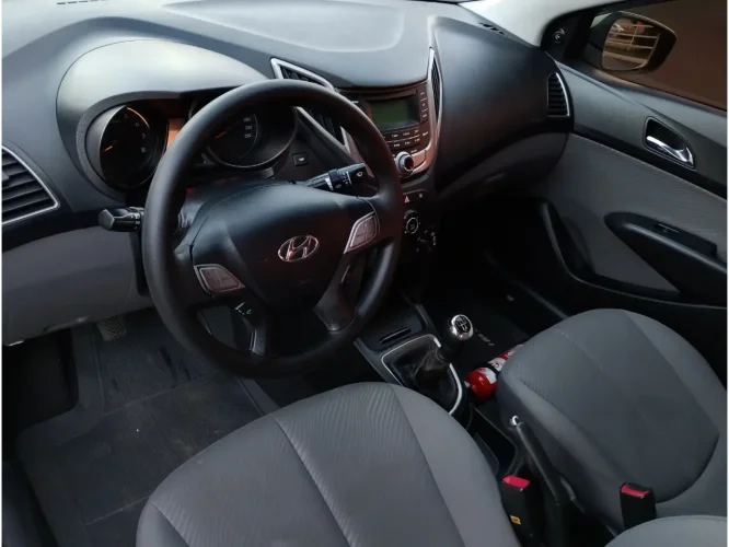 HYUNDAI HB 20 Sedan 1.6 16V 4P FLEX COMFORT PLUS, Foto 5