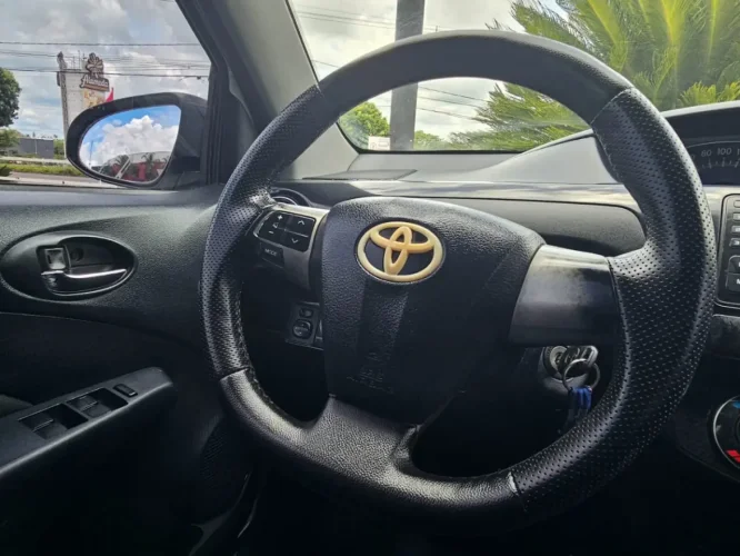 TOYOTA Etios Hatch 1.5 16V 4P FLEX XLS, Foto 8