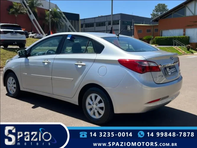 HYUNDAI HB 20 Sedan 1.6 16V 4P FLEX COMFORT PLUS AUTOMTICO, Foto 4