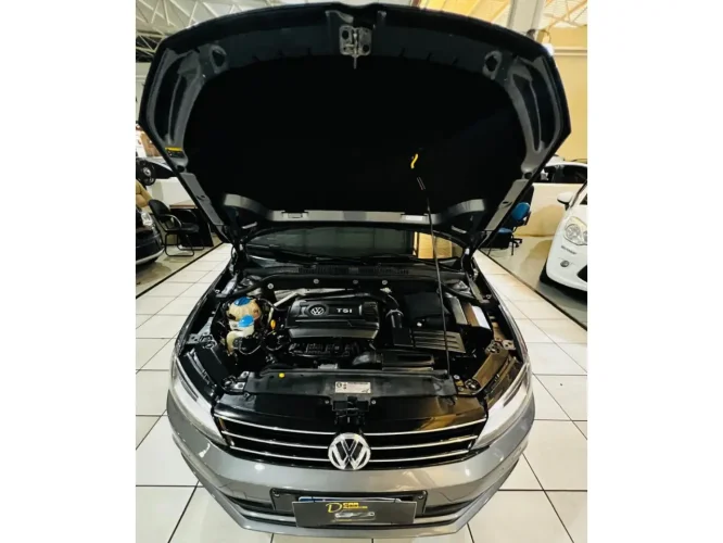 VOLKSWAGEN Jetta 2.0 4P TSI HIGHLINE 211 CV AUTOM�TICO, Foto 7