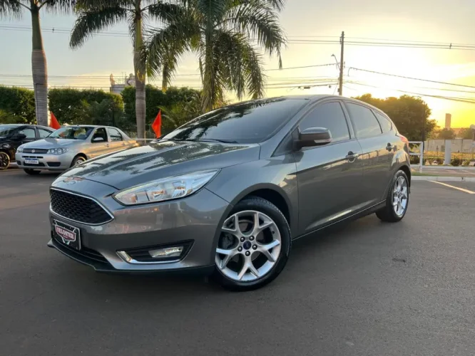 FORD Focus Hatch 2.0 16V 4P FLEX SE PLUS POWERSHIFT AUTOMTICO, Foto 4