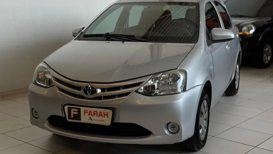 TOYOTA Etios Hatch 1.3 16V 4P FLEX X, Foto 8