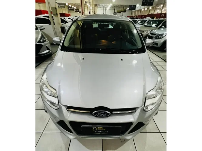 FORD Focus Hatch 1.6 16V 4P SE FLEX, Foto 3