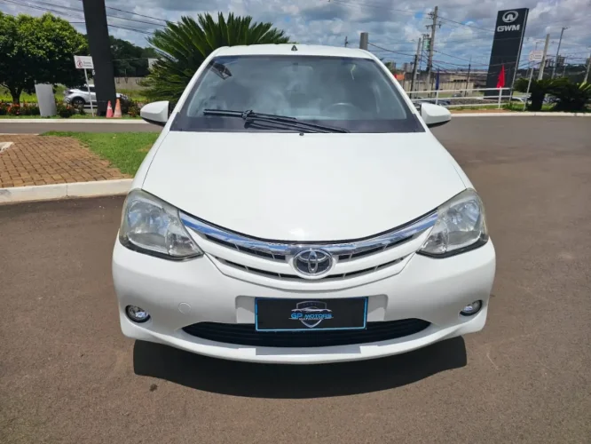 TOYOTA Etios Hatch 1.5 16V 4P FLEX XLS, Foto 3