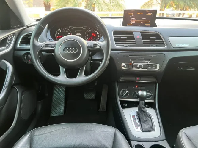 AUDI Q3 2.0 4P TFSI AMBIENTE QUATTRO S-TRONIC AUTOM�TICO, Foto 7