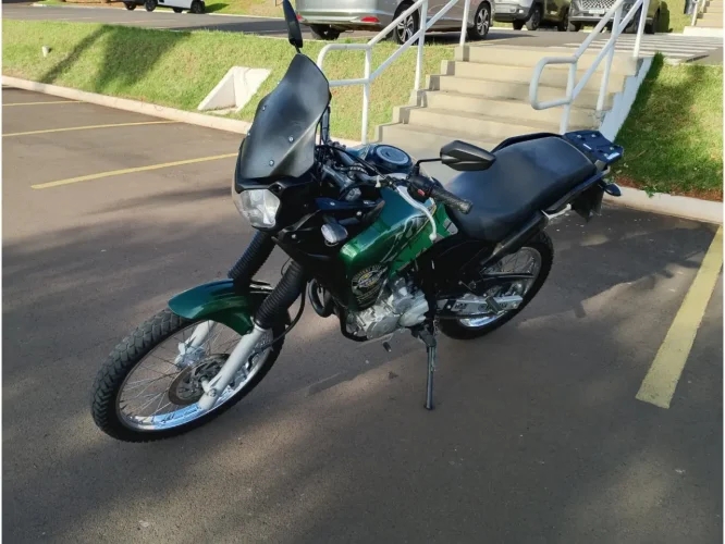 YAMAHA XTZ 250 TENER, Foto 2