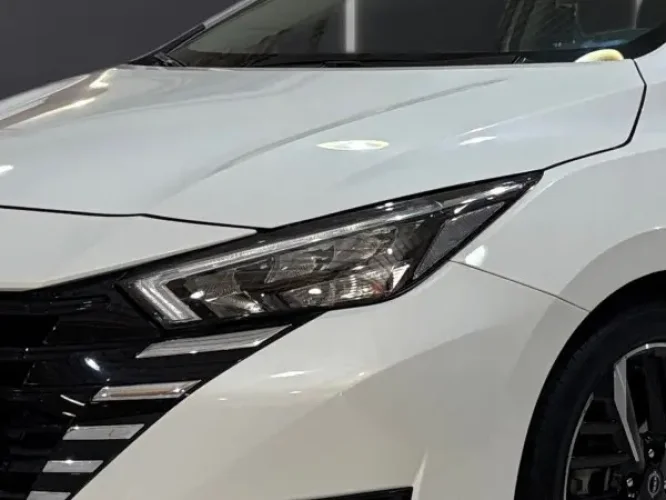 NISSAN Versa Sedan 1.6 16V 4P FLEX EXCLUSIVE XTRONIC AUTOM�TICO CVT, Foto 2