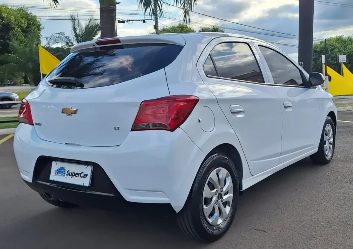CHEVROLET Onix Hatch 1.0 4P FLEX LT, Foto 4