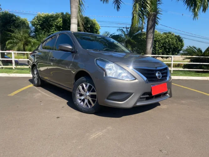 NISSAN Versa Sedan 1.6 16V 4P FLEX SL, Foto 4