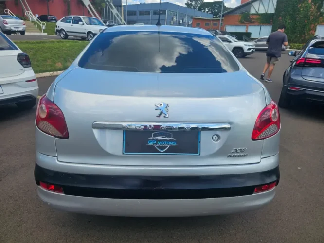 PEUGEOT 207 Sedan 1.4 4P PASSION XR FLEX, Foto 6