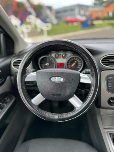 FORD Focus Hatch 1.6 4P GLX FLEX, Foto 9