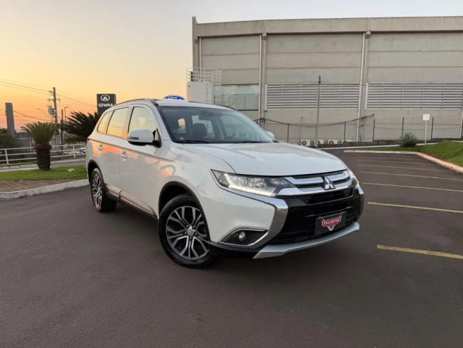 MITSUBISHI Outlander 2.0 16V 4P HPE AUTOM�TICO, Foto 3