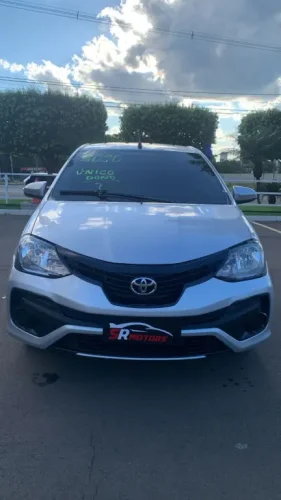 TOYOTA Etios Hatch 1.3 16V 4P FLEX, Foto 3