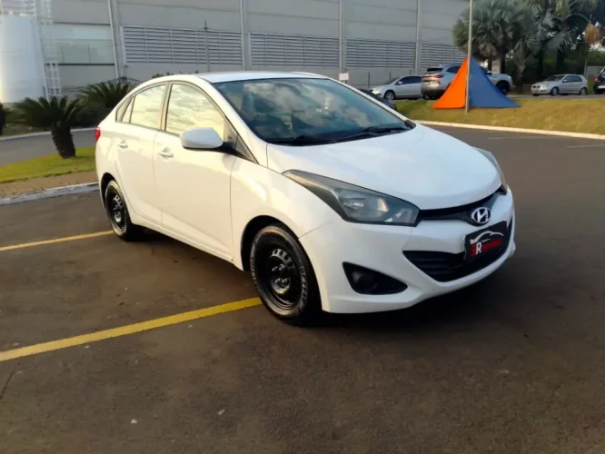 HYUNDAI HB 20 Sedan 1.6 16V 4P FLEX COMFORT PLUS, Foto 2