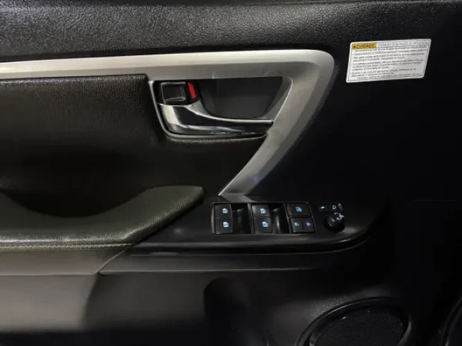 TOYOTA Hilux SW4 2.8 16V 4P SRX 4X4 7 LUGARES TURBO DIESEL AUTOM�TICO, Foto 13