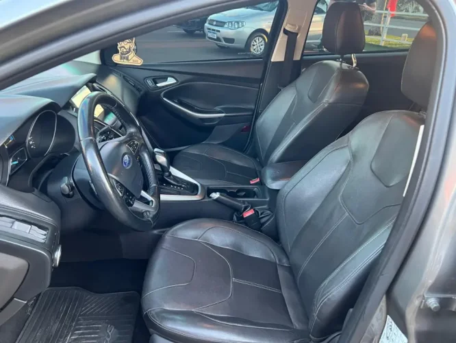 FORD Focus Hatch 2.0 16V 4P FLEX SE PLUS POWERSHIFT AUTOMTICO, Foto 3