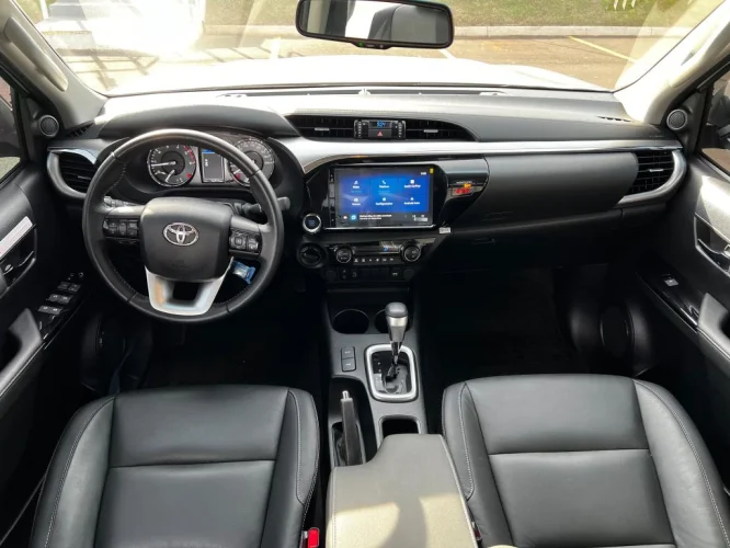 TOYOTA Hilux Caminhonete 2.8 16V SRV 4X4 DIESEL CABINE DUPLA AUTOM�TICO, Foto 4