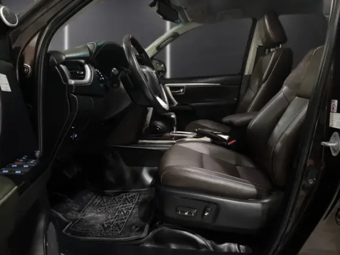 TOYOTA Hilux SW4 2.8 16V 4P SRX 4X4 7 LUGARES TURBO DIESEL AUTOM�TICO, Foto 6