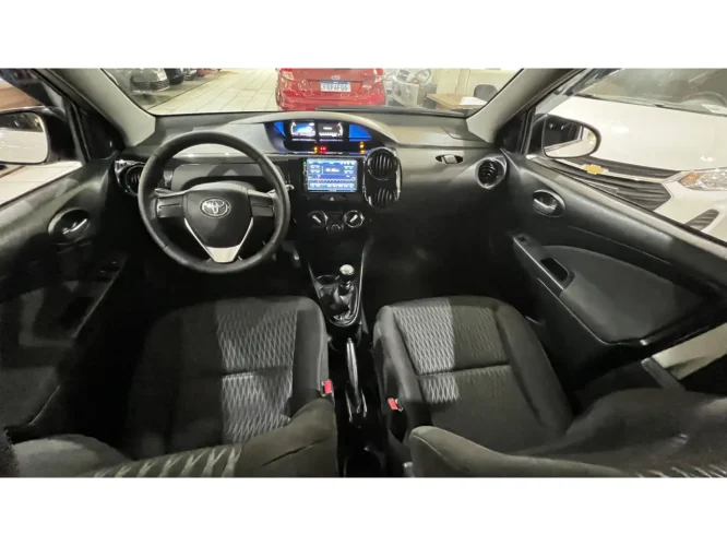 TOYOTA Etios Hatch 1.3 16V 4P FLEX X, Foto 10
