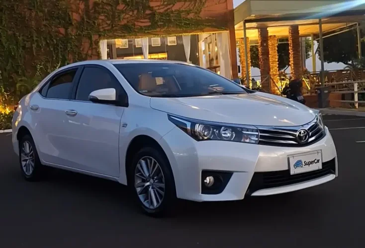 TOYOTA Corolla 2.0 16V 4P ALTIS FLEX AUTOM�TICO, Foto 2