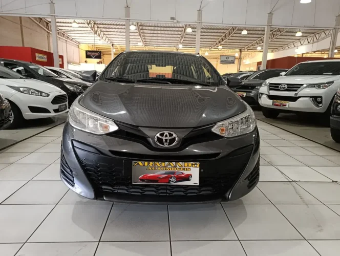 TOYOTA Yaris Hatch 1.5 16V 4P FLEX XL PLUS CONNECT MULTIDRIVE AUTOM�TICO CVT, Foto 2