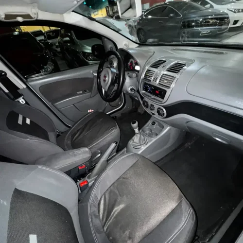 FIAT Grand Siena 1.6 16V 4P ESSENCE FLEX, Foto 10