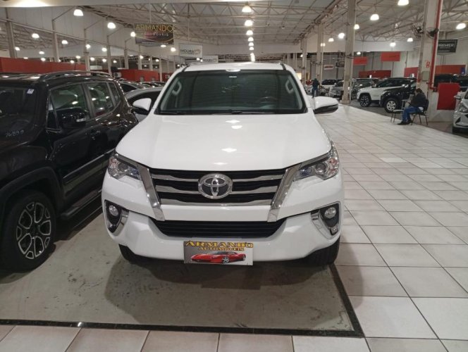 TOYOTA Hilux SW4 2.7 16V 4P FLEX SRV 7 LUGARES AUTOM�TICO, Foto 3