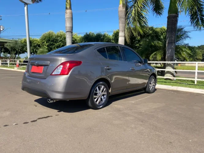 NISSAN Versa Sedan 1.6 16V 4P FLEX SL, Foto 13