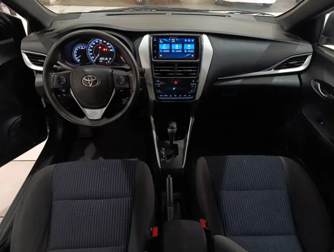 TOYOTA Yaris Hatch 1.5 16V 4P FLEX XL PLUS CONNECT MULTIDRIVE AUTOM�TICO CVT, Foto 13