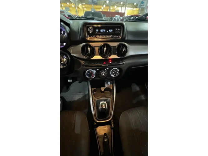 FIAT Cronos 1.3 4P FLEX, Foto 10