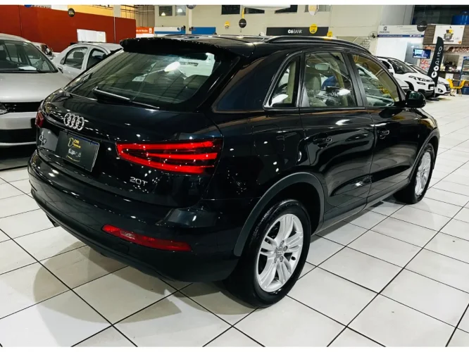 AUDI Q3 2.0 4P TFSI AMBITION QUATTRO S-TRONIC AUTOM�TICO, Foto 4