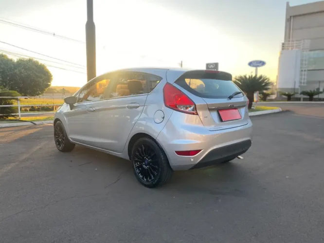 FORD Fiesta Hatch 1.6 16V 4P TITANIUM FLEX, Foto 8