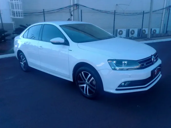 VOLKSWAGEN Jetta 1.4 4P 250 TSI R-LINE AUTOMTICO, Foto 4