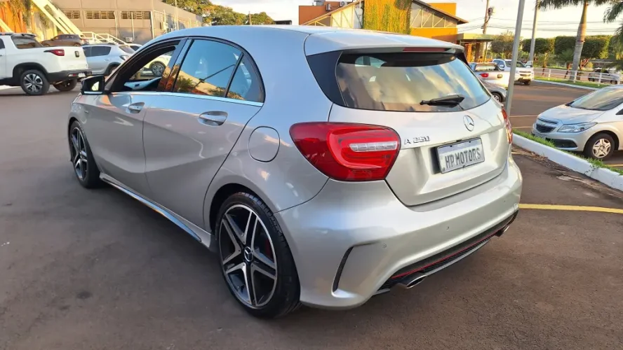 MERCEDES-BENZ A 250 2.0 16V 4P CGI SPORT 7G-DCT AUTOMTICO, Foto 4