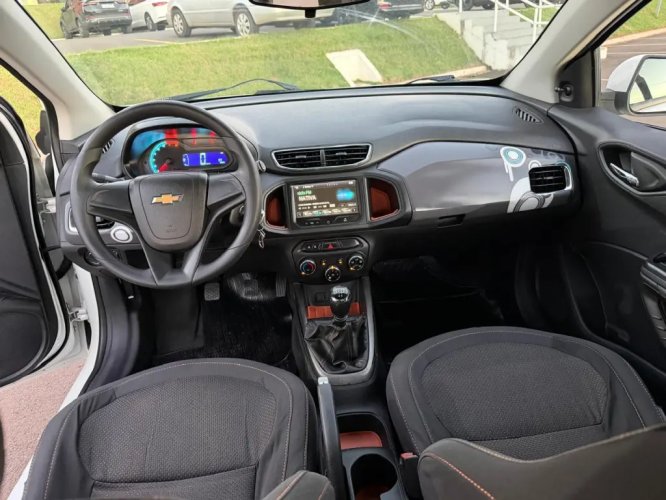 CHEVROLET Onix Hatch 1.4 4P FLEX LT, Foto 5