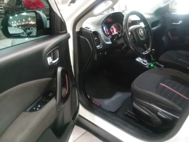 FIAT Toro 2.0 16V 4P 4WD FREEDOM TURBO DIESEL  AUTOMTICO, Foto 6
