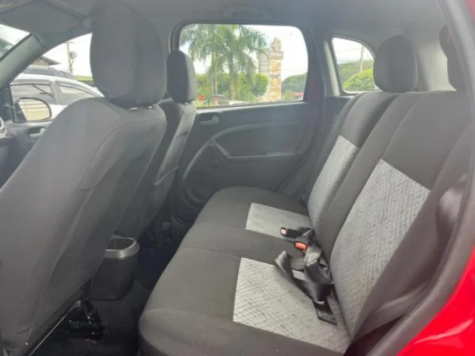 FORD Fiesta Hatch 1.6, Foto 10