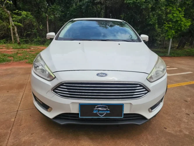 FORD Focus Hatch 2.0 16V 4P TITANIUM PLUS FLEX, Foto 3