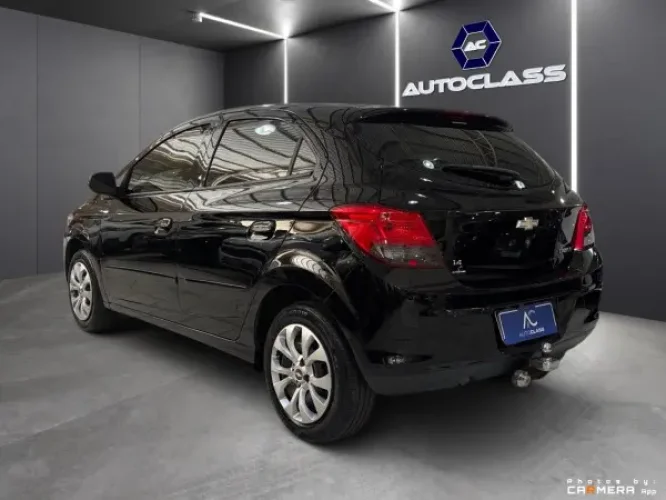 CHEVROLET Onix Hatch 1.4 4P FLEX LT, Foto 6